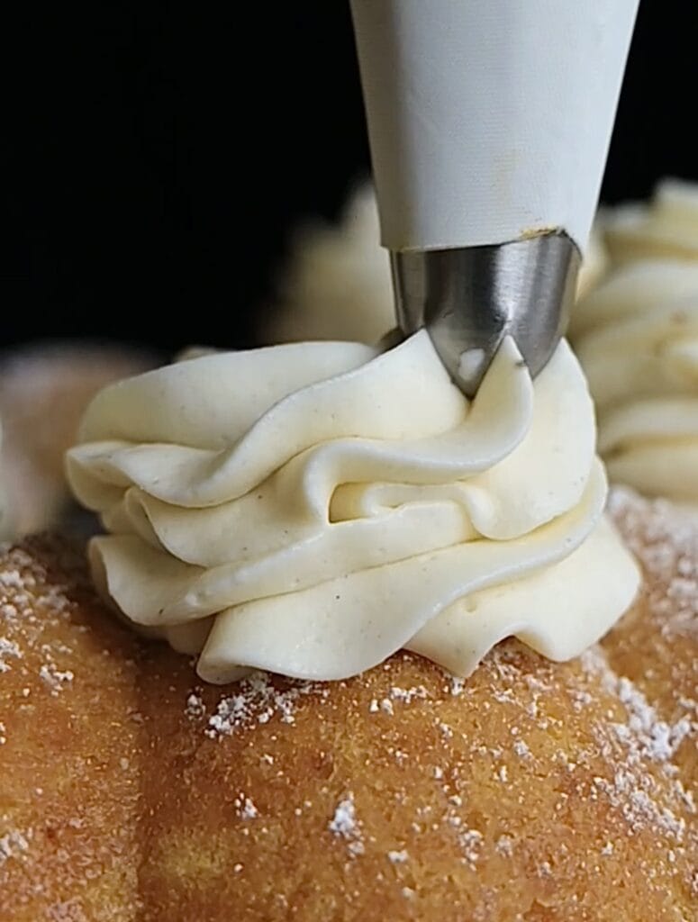 Marmorkuchen mit Mohn